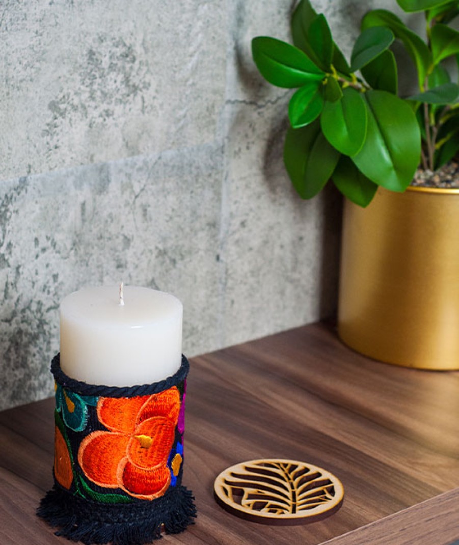 Velas Angel Lozano | Large Black Flower Loom Aromatic Candle